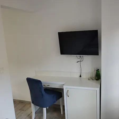 Remiza W Starej Papierni Apartment Lapino Exterior photo